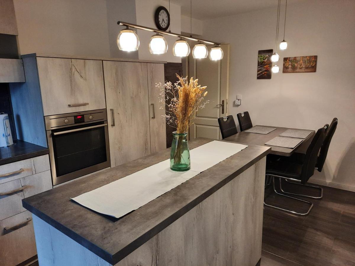 Ferienhaus Hinz Lohe-Rickelshof Esterno foto