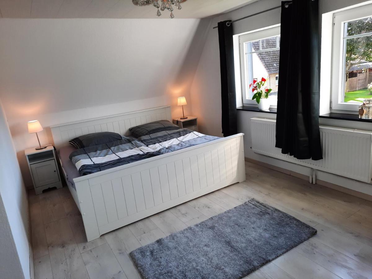 Ferienhaus Hinz Lohe-Rickelshof Esterno foto